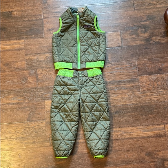 Patagonia Puff Vest/Pants- Reversible - Picture 3 of 3